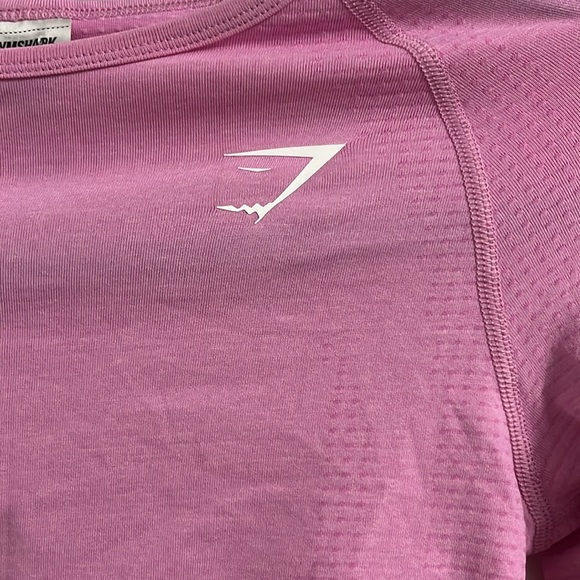Pink gymshark cropped long sleeve - Picture 3 of 3